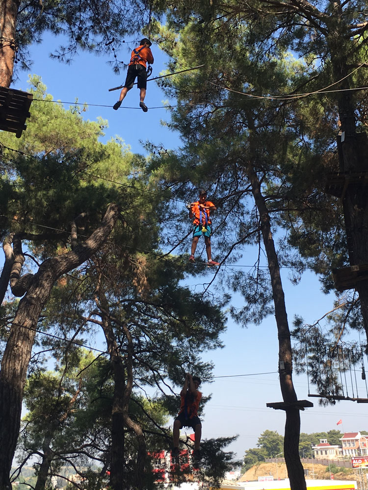 Çocukları İçin Yaz Kampı